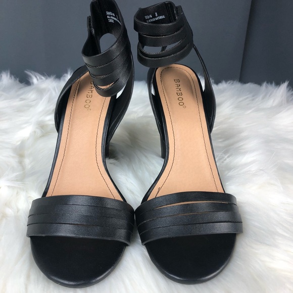BAMBOO Shoes - BamBoo Open Toe Chunky Heels. Size 8